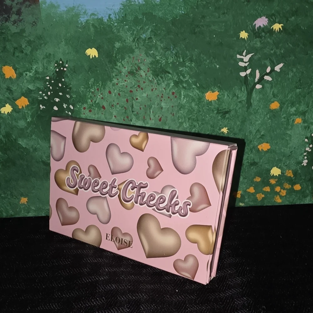 Sweet Cheeks Bronzer & Contour Palette - Pink and Gold